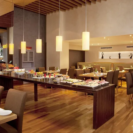 Hotel Sisli By Ihg 5*