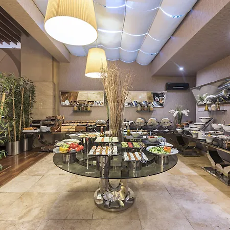 Sisli By Ihg מלון 5*