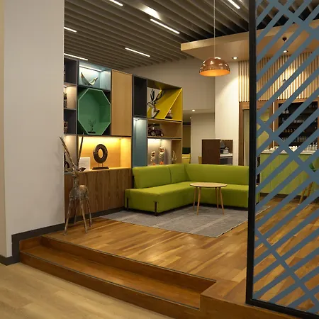 Sisli By Ihg מלון 5*